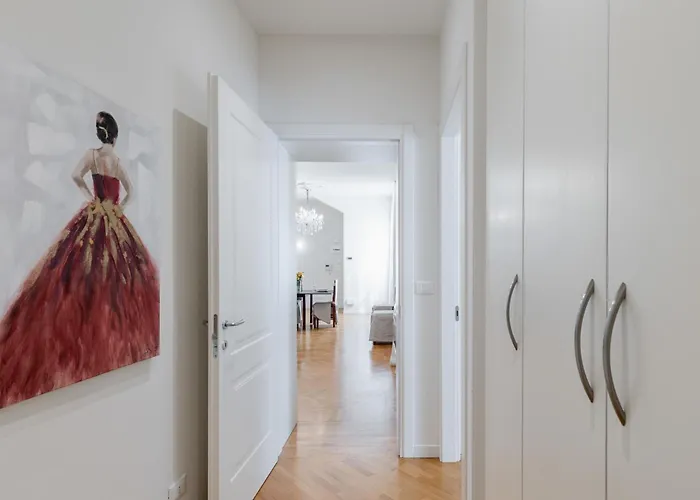 Strada Maggiore Apartment *